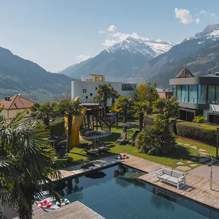 Gartner Hotel 4*